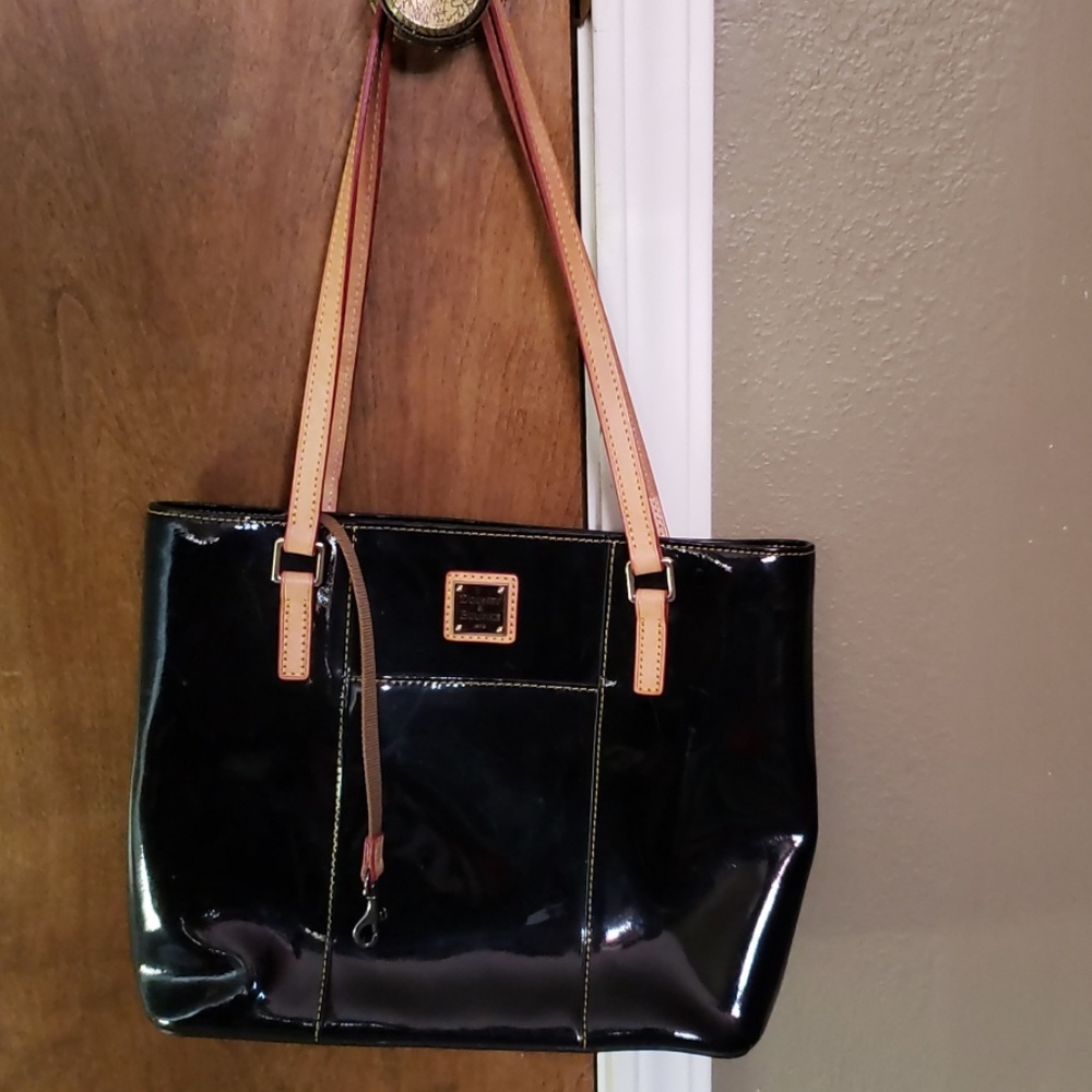 Dooney & Bourke Purse